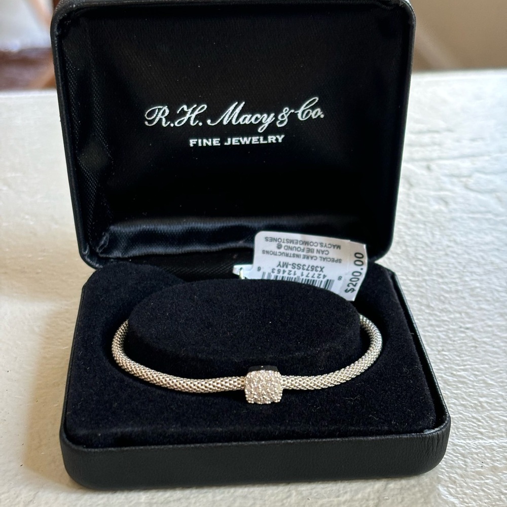 Silver chain with diamond stone bracelet